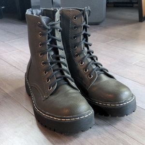 Sincerely Jules faux leather dark green combat boots
